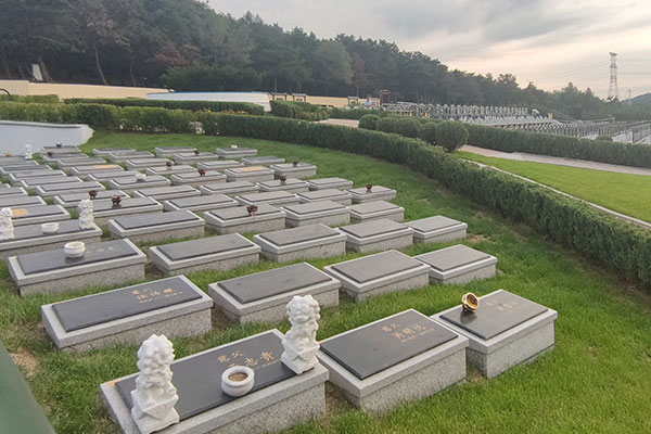 沈阳陵园安全管理及塌方事件应对：确保逝者安息，保障家属安全 
