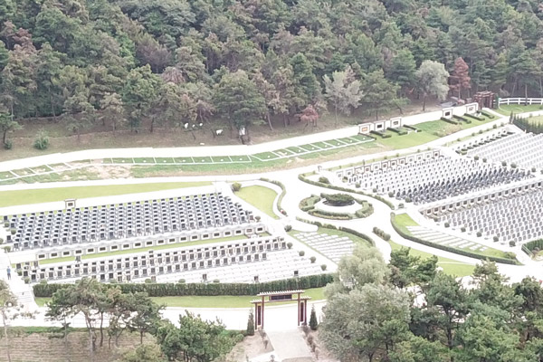 沈阳墓园草坪墓碑价格查询及丧葬服务介绍