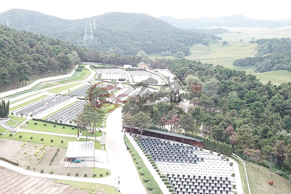 沈阳墓园骨灰盒寄存处可以摆放哪些物品？